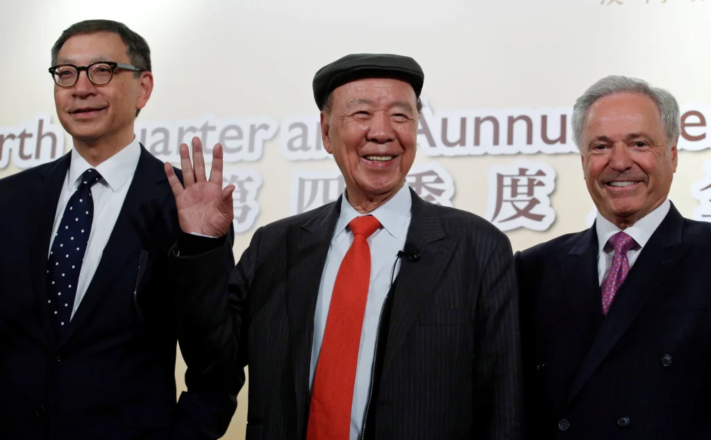 ceo-au88-lui-che-woo-1